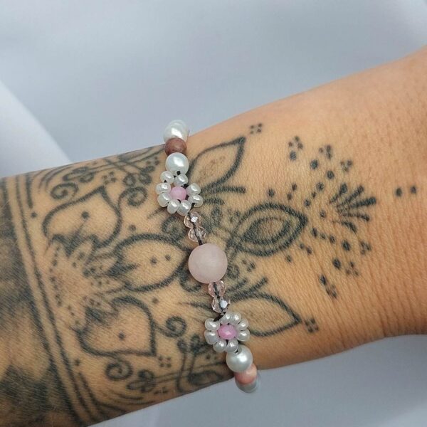 grafika bransoletki, handmade, kwiaty, koraliki szklane, kamienie naturalne, afirmacja