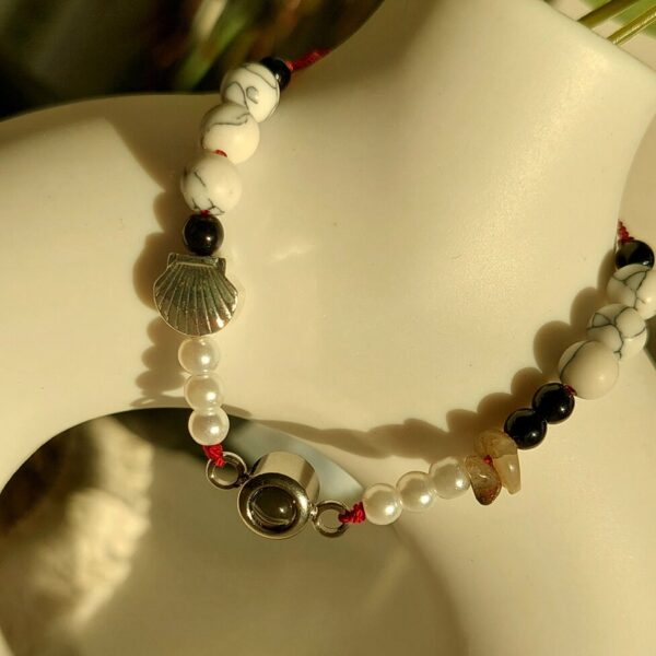 grafika bransoletka projekcyjna, kamienie naturalne, zdjęcie, wspomnienie, lato